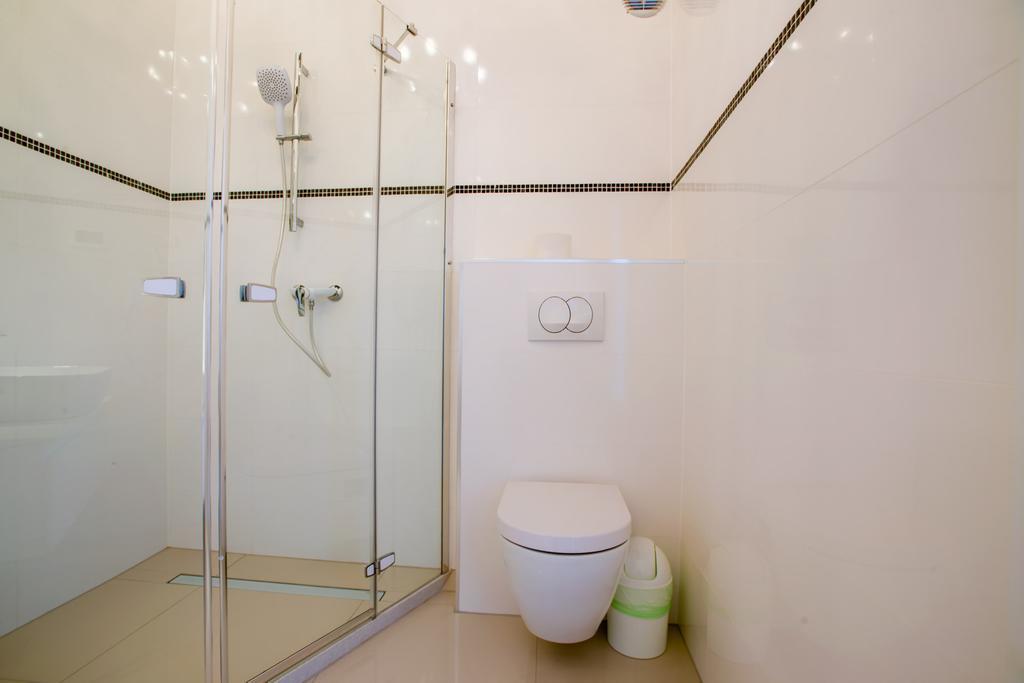 PUY Collins Apartments Center מראה חיצוני תמונה