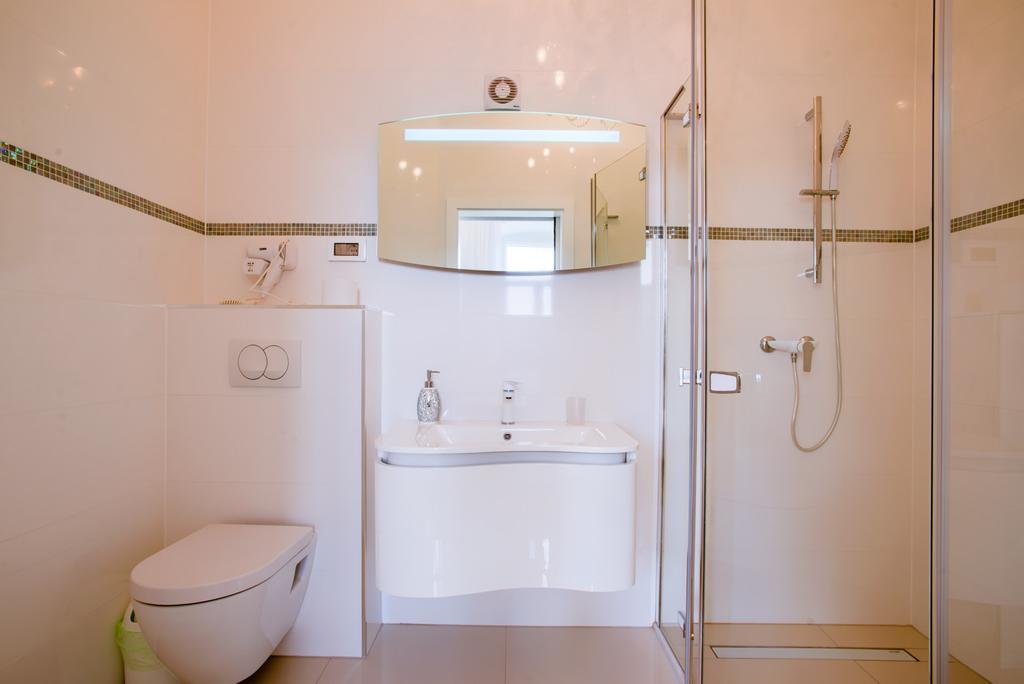 PUY Collins Apartments Center מראה חיצוני תמונה
