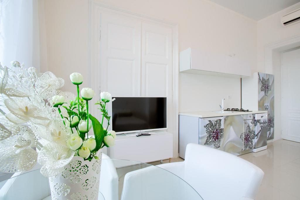 PUY Collins Apartments Center מראה חיצוני תמונה