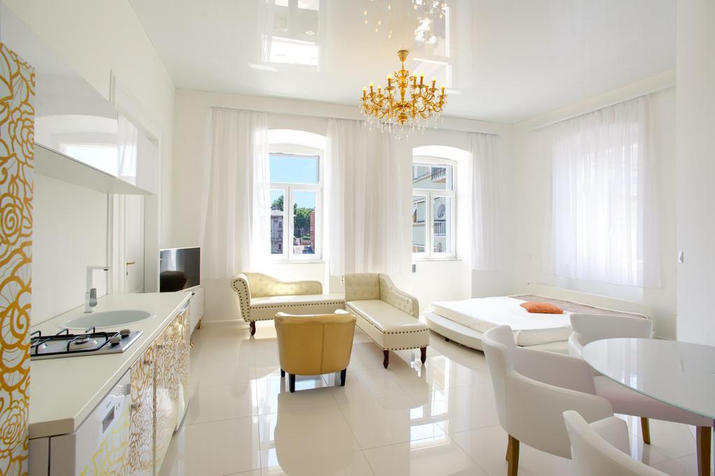 PUY Collins Apartments Center מראה חיצוני תמונה