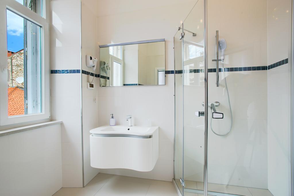 PUY Collins Apartments Center מראה חיצוני תמונה
